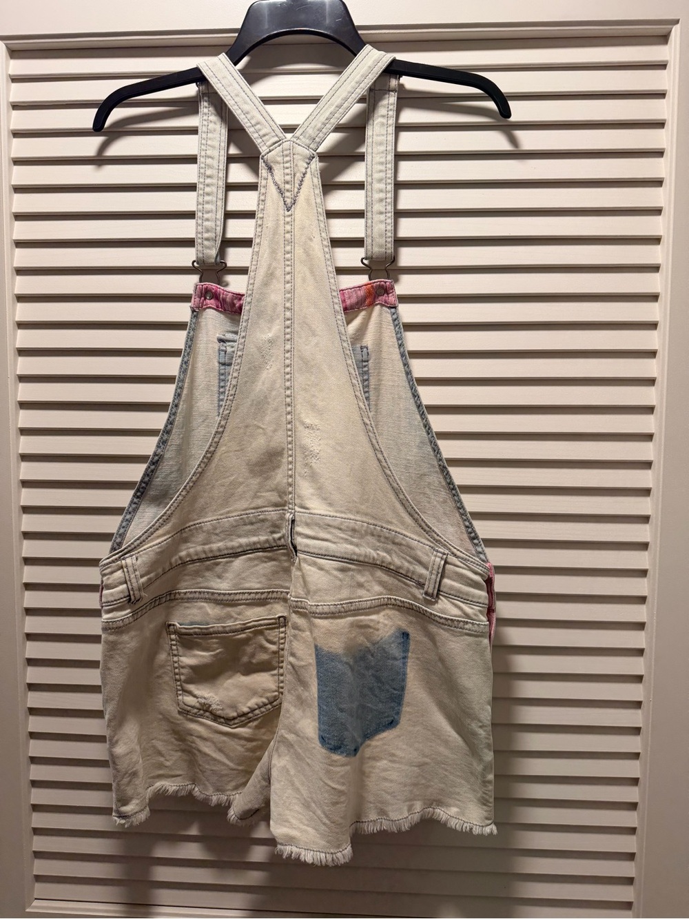 Sun & Shadow Light wash- Denim Short Overalls - Picture 3 of 4